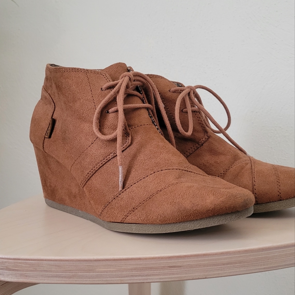 Bongo Wedges